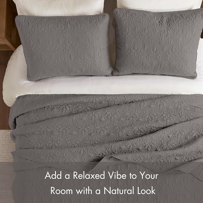 Madison Park Queen Quilt Bedding Set, Cottage-Inspired Damask, 3PC | All Season Quilted Coverlet, Classic Stitch Pattern Bedspread & Shams, Ultra Soft Microfiber Bedspread Set, Dark Grey