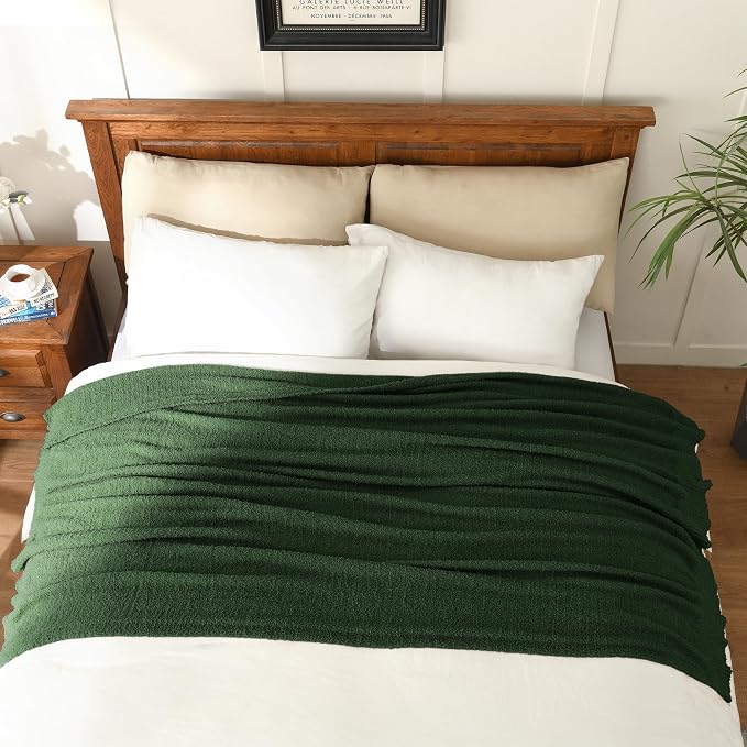 JOOJA Emerald Green Throw Blanket for Bed, Super Soft Knit Blankets, Cozy Fleece Fuzzy Fluffy Plush Chenille Throws Blanket for Couch, Sofa, Dark Green, 60 x 80 inches