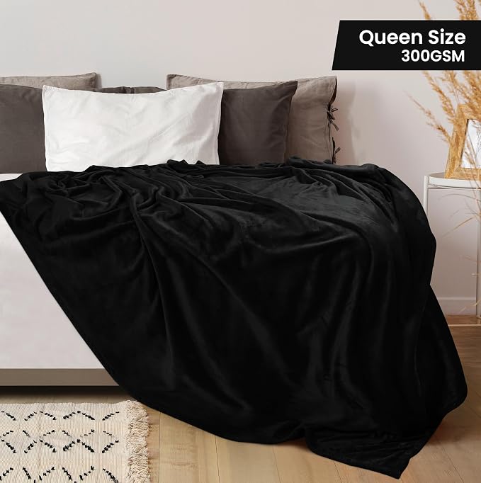 Utopia Bedding Ultra Soft Fleece Bed Blanket Queen Size Black (90x90 Inch) | Microfiber Plush Warm Lightweight Breathable Cozy Blanket Anti-Static, All Season Use, Gift for Women and Men