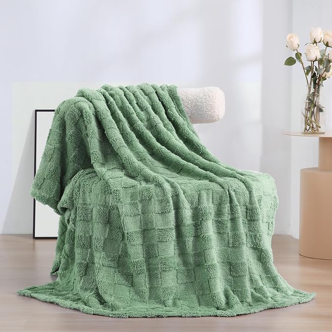 Sage Green Fleece Throw Blanket 50”×60”Checkered Design for Couch | Super Soft Cozy Plush Microfiber 3D Square Pattern Flannel Blanket for Sofa Bed Lightweight for Adults,Women