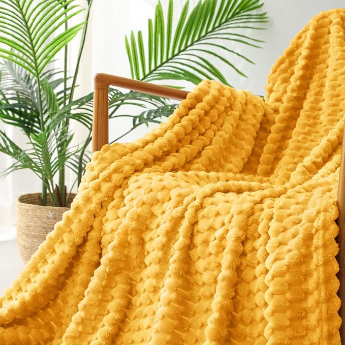 Exclusivo Mezcla 3D Fleece King Size Blanket for Bed, Mustard Yellow | Extra Soft Fuzzy Plush Lightweight Bed Blankets, Cozy Fluffy Decorative Blankets for All Seasons, 90x104 Inches