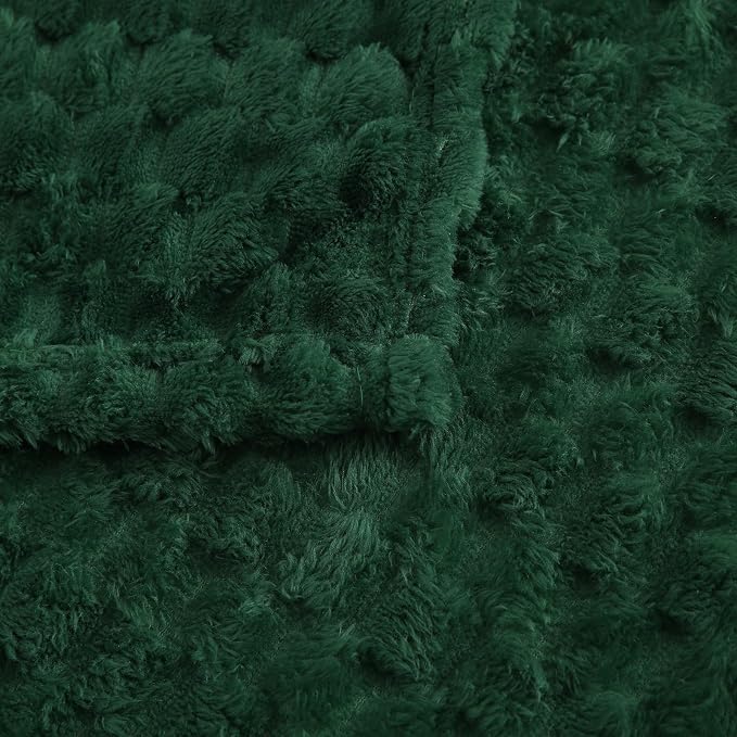 Puncuntex Dark Green Throw Blanket 108"×90" Fuzzy 3D Jacquard Decorative | Flannel Fleece Super Soft Plush Cozy Blanket for Couch Sofa Chair Lightweight