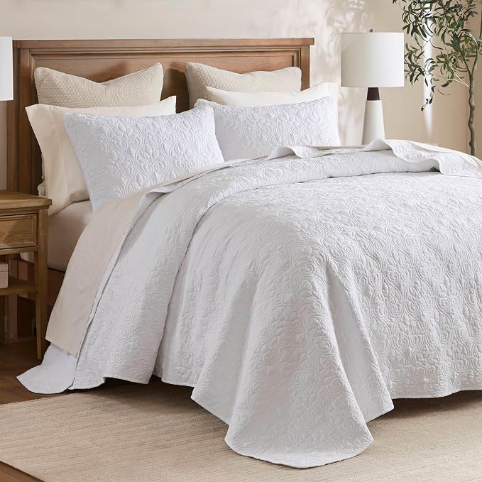 Madison Park King Quilt Bedding Set, Cottage-Inspired Damask, 3PC | All Season Quilted Coverlet, Classic Stitch Pattern Bedspread & Shams, Ultra Soft Microfiber Bedspread Set, White