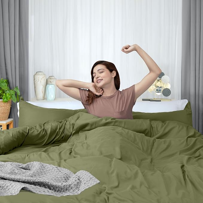 Duvet Cover Queen, 3 Piece Cotton Like Polyester With Zipper Closure, Olive | Extra Soft and Breathable, Wrinkle & Fade Resistant, Includes Duvet Cover and 2 Pillow Shams, Comforter Not Included, OekoTex