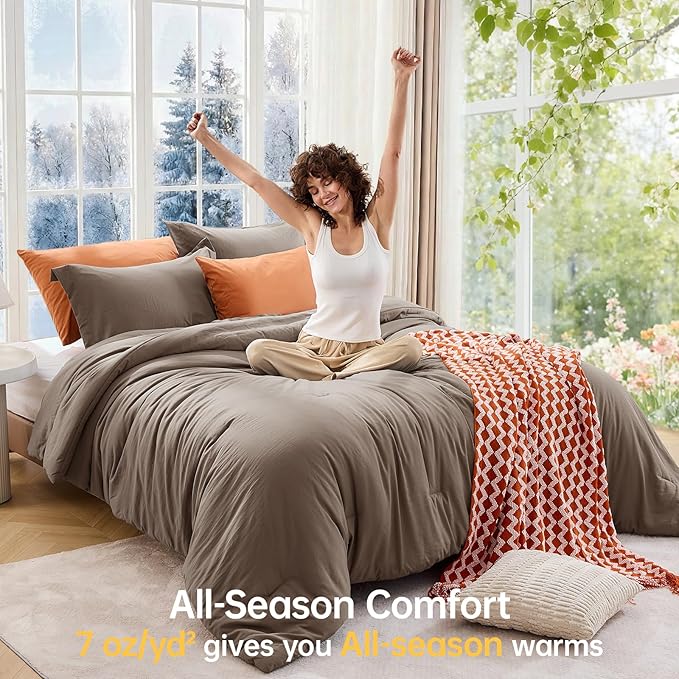Oversized Queen Comforter Sets, All Season Ultra Soft Down Alternative Bedding - 3 Piece Lightweight Bed Set Includes 1 Comforter (98"*98") and 2 Pillow Shams (20"x26"), Brown