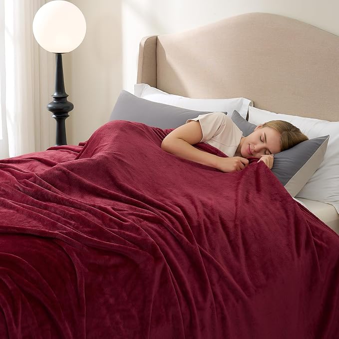 Hansleep Full Burgundy Red Fleece Blanket, Soft Flannel Bed Blanket | Fuzzy Cozy Blanket 84x90 Inches, Multi-use for Bed, Sofa, Couch, Travel, Camping, All Season Warm Lightweight Cover