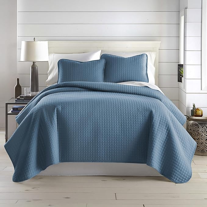 Southshore Fine Living, Inc. Queen Quilt Bedding Set, Summer Bedspread Quilts Queen Size, Pet Hair Resistant Bedding, Lightweight Bedspread, Full Size Coverlet with 2 Pillow Shams, Coronet Blue Quilt