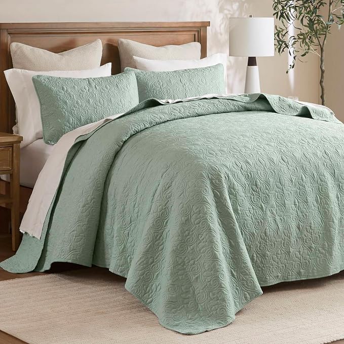 Madison Park Twin Quilt Bedding Set, Cottage-Inspired Damask, 2PC | All Season Quilted Coverlet, Classic Stitch Pattern Bedspread & Shams, Ultra Soft Microfiber Bedspread Set, Seafoam