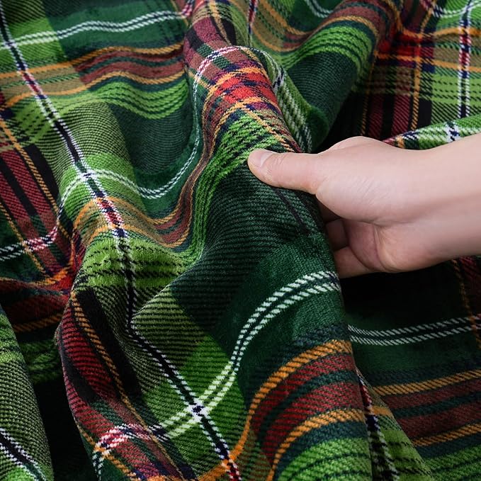 PU MEI Sherpa Fleece Throw Blanket 60" x 80" Reversible Plush Fluffy Large Big Blanket Lattice Flannel Blankets for All Season Use, Chrismas Green
