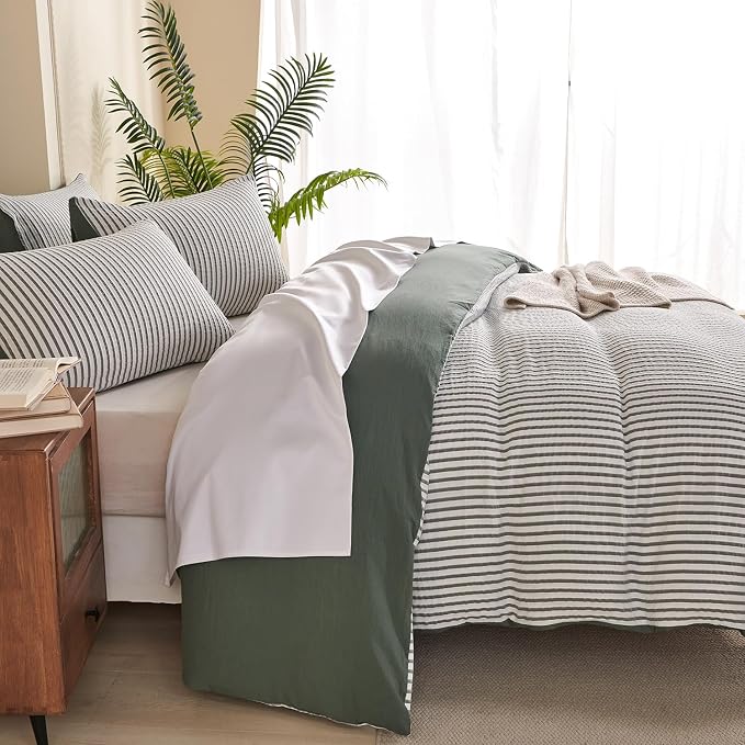 Green Comforter Set Queen Size Soft Luxury Washed Microfiber Jacquard 3 Pieces Bedding Set, White Green Vertical Ticking Stripes Pattern Comforter with 2 Pillowcases Breathable Durable Comfy