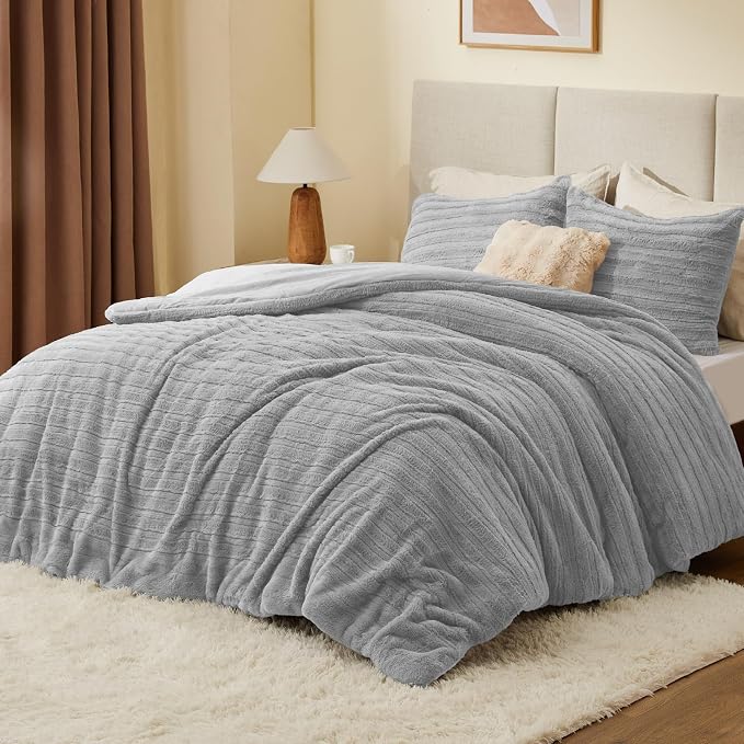 BEDELITE Faux Fur Queen Comforter Set, Fluffy Bed Set, Light Grey | Super Soft & Warm, Luxury Fuzzy Cozy Comforter for Winter, Heavy Plush Bed set, with 2 Pillowcases