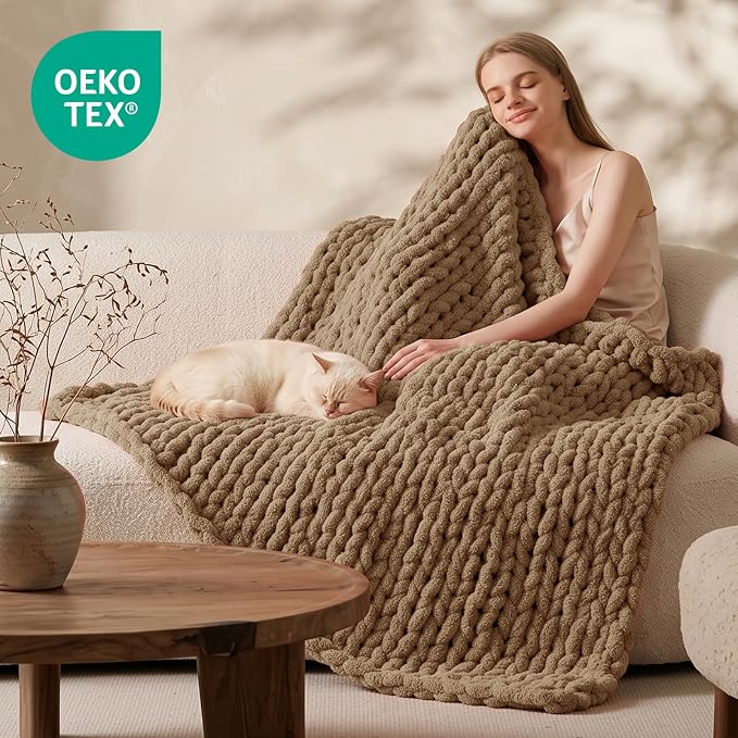 L'AGRATY Chunky Knit Throw Blanket for Couch, 50'' x 70'' Knit Throw, Brown | Handmade Chenille Crochet Blanket for Sofa Bed, Thick Cable Knitted Blankets for Room Home Decor, Birthday Gift for Women Mom