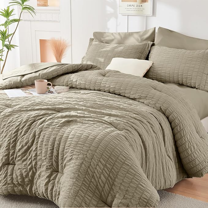 HYMOKEGE Linen Oversized Queen Comforter Set Seersucker 7 Pieces, All Season Luxury Bed in a Bag for Bedroom, Bedding Set with Comforter, Sheets, Pillowcases & Shams
