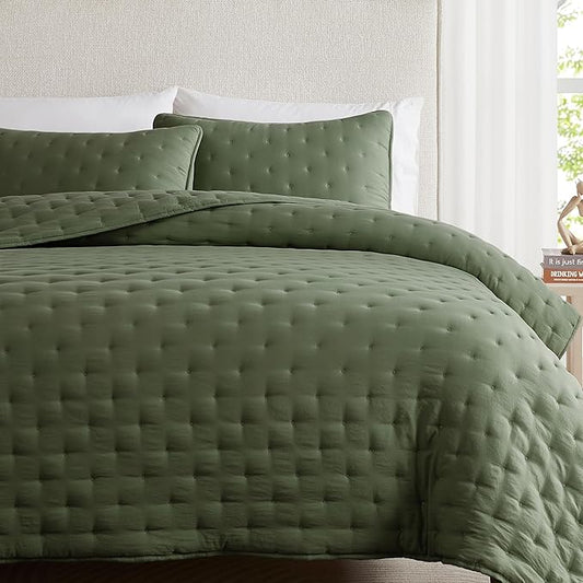 WDCOZY Olive Green California Cal King Size Quilt Bedding Sets with Pillow Shams, Oversized Lightweight Bedspread Coverlet, Bed Cover for All Season - 3 Pieces, 118x106 inches