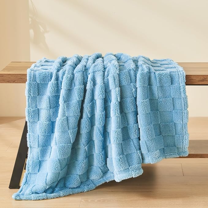 NEWCOSPLAY 3D Checkered Flannel Throw Blanket, Blue Checkered, 50"x70" | Super Soft Cute Lightweight Decorative Premium Silky Fleece Blanket for Couch Sofa Bed, Gift for Women Men, All Season Use