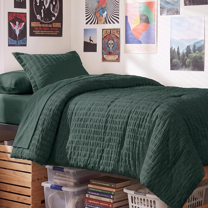 Twin Comforter Set, 5 Pieces Forest Green Seersucker Bed in a Bag | OEKO-TEX Certified, All Season Bedding Sets with 240 GSM Down Alternative Comforter, Flat & Fitted Sheets, Pillowcase & Sham