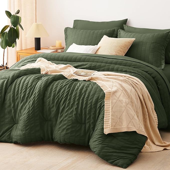 Full Comforter Sets, 7 Pieces Olive Green Seersucker Bed in a Bag | OEKO-TEX Certified, All Season Bedding Set with 240 GSM Down Alternative Comforter, Flat & Fitted Sheets, Pillowcases & Shams