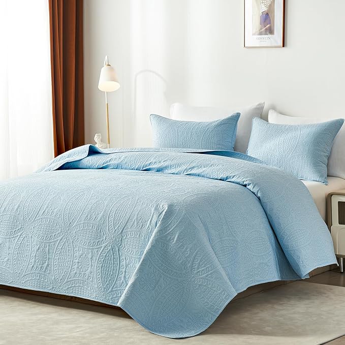 akkialla 118"x106" Sky Blue California King Quilt Set, Oversized Floor-Length Bedspread, Modern Coin Pattern Microfiber Coverlet, 3-Piece All Season Bedding with 2 Pillow Shams