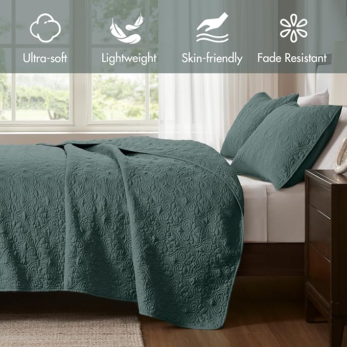 Madison Park Luxurious Cotton Damask Quilt Set, 3PC King/Cal King Bed Set | All Season, Lightweight Stitching Coverlet Bedspread Bedding Stitching with Shams, Balsam Green
