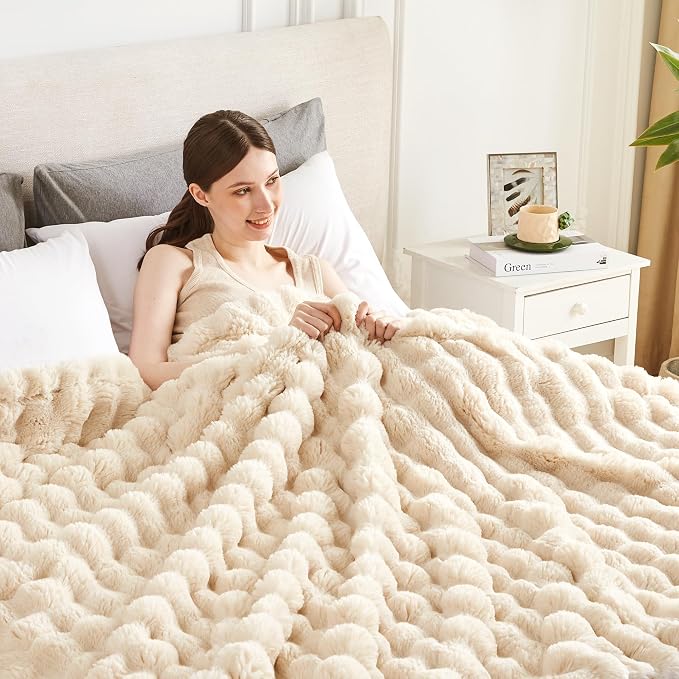 50x60 Inches Ultra-Soft Fuzzy Faux Fur Plush Throw Blanket - Thick, Warm Sherpa for Couch, Sofa, Bedroom, Camping - Decorative Blanket for Cozy Warmth, Bubble Khaki