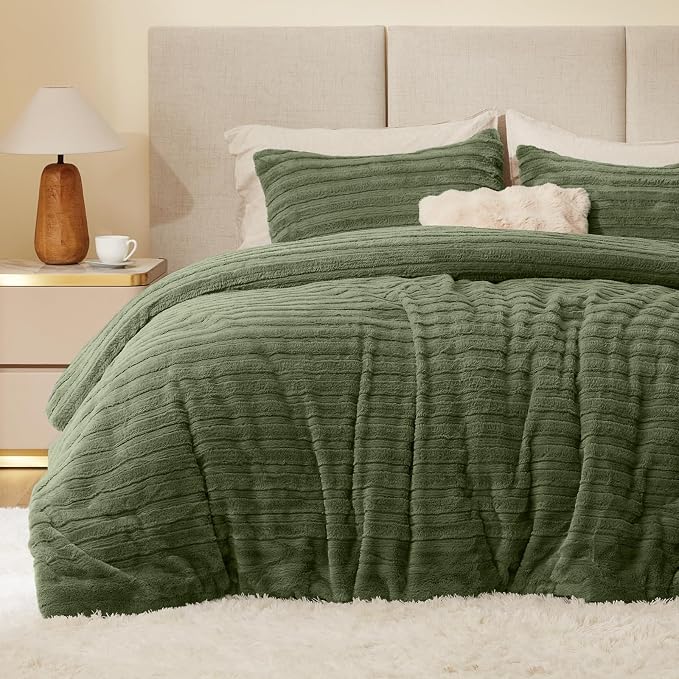 BEDELITE Faux Fur Queen Comforter Set, Fluffy Bed Set, Olive Green | Super Soft & Warm, Luxury Fuzzy Cozy Comforter for Winter, Heavy Plush Bed set, with 2 Pillowcases
