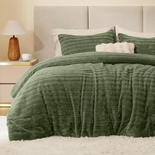 BEDELITE Faux Fur Queen Comforter Set, Fluffy Bed Set, Olive Green | Super Soft & Warm, Luxury Fuzzy Cozy Comforter for Winter, Heavy Plush Bed set, with 2 Pillowcases