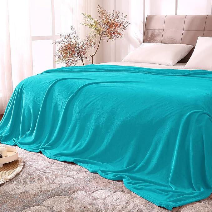 BEDELITE Fleece Blanket Soft Plush Queen Size Bed Blanket Peacock 90"x90" | Ultra Soft Fleece, Plush Microfiber, Lightweight Warmth, All Season Comfort, Fade Resistant, Machine Washable,Perfect for Bed
