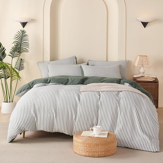 Comforter Set King Size Green Soft Luxury Washed Microfiber Jacquard 3 Pieces Bedding Set, White Green Vertical Ticking Stripes Pattern Comforter with 2 Pillowcases Breathable Durable Comfy