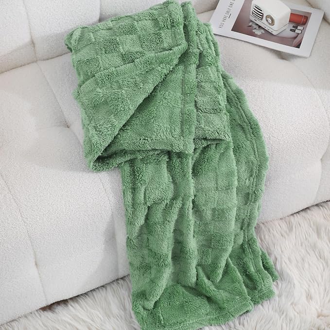 Sage Green Fleece Throw Blanket 50”×60”Checkered Design for Couch | Super Soft Cozy Plush Microfiber 3D Square Pattern Flannel Blanket for Sofa Bed Lightweight for Adults,Women