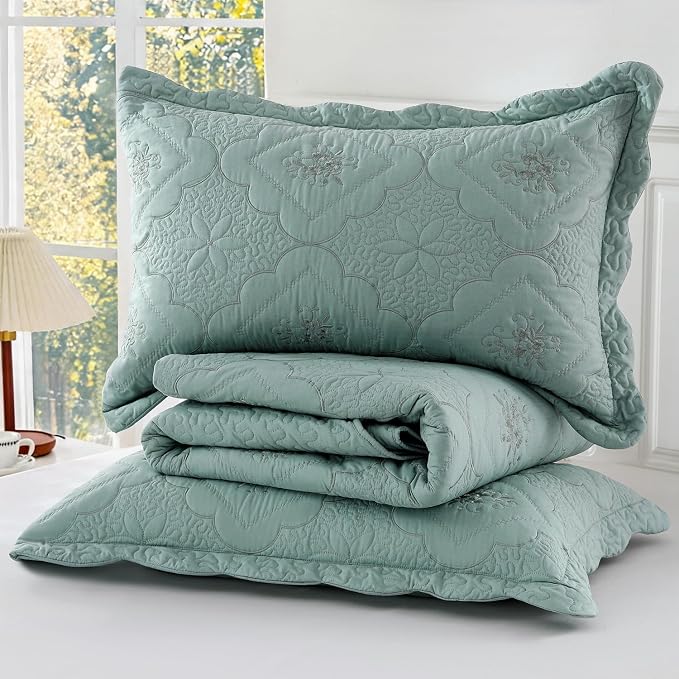 Cmfshape Oversized Floral Embroidery Quilt Set,3 Pieces Super King Quilt Bedding Set,Classic Diamond Pattern Quilt,Ultra Soft Lightweight Bedspread Coverlet for All Season(Aqua Sky,120"x128")