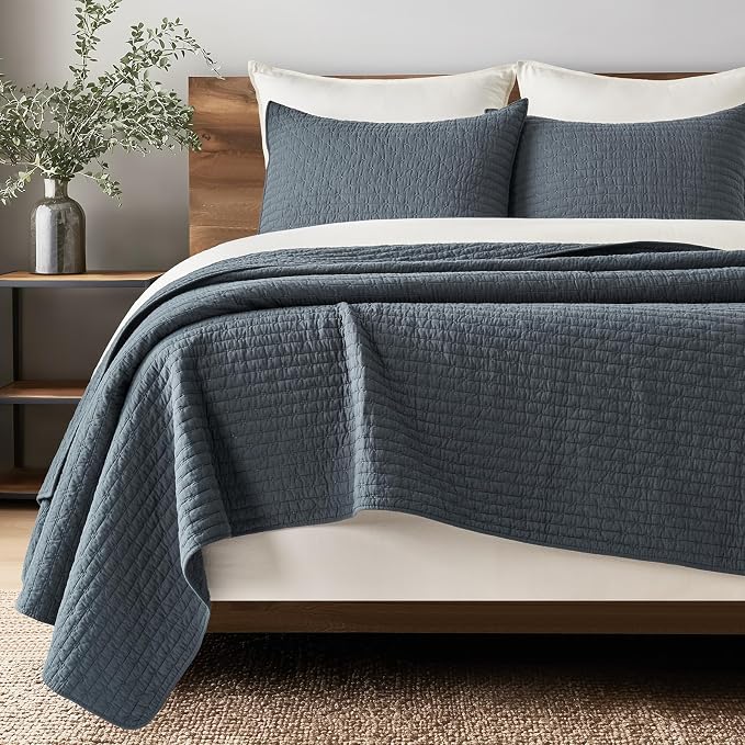 100% Cotton Cross Stitch 3-Piece Quilt Set, Queen, Midnight Blue | Cross Stitch Cotton Quilt, Pre-Washed Bedding Set, Oversized Lightweight Bedspread Coverlet, for All Season, with 2 Shams