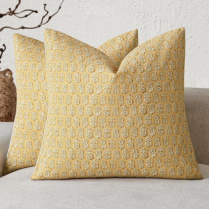 Foindtower Set of 2 Decorative Neutral Floral Print Throw Pillow Covers Vintage Accent Farmhouse Cushion Covers Boho Home Decor For Sofa Couch Chair Bedroom Living Room Outdoor,20×20 Inch,Light Yellow