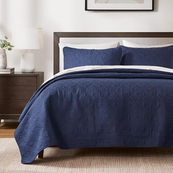 Madison Park Luxurious Cotton Damask Quilt Set, 3PC King/Cal King Bed Set | All Season, Lightweight Stitching Coverlet Bedspread Bedding Stitching with Shams, Navy