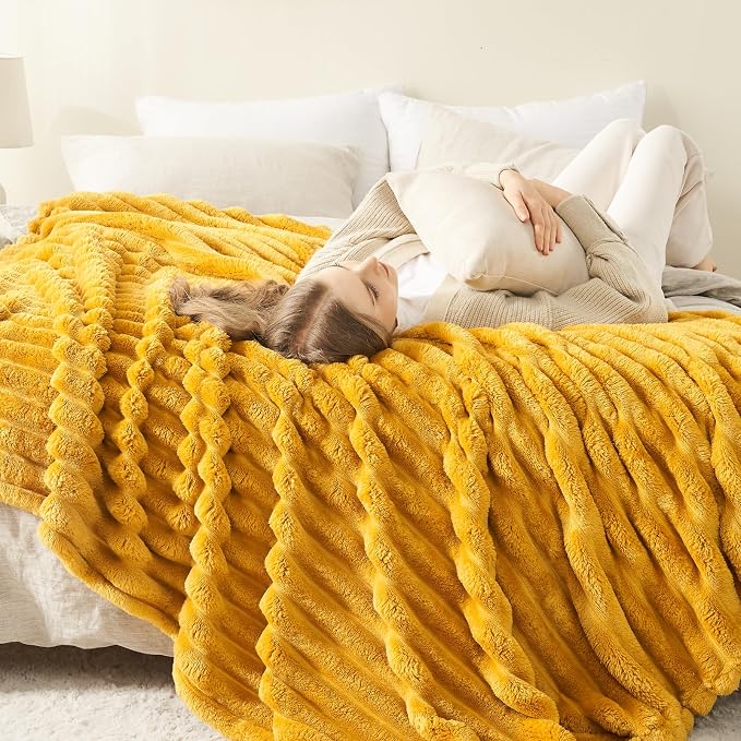 NEWCOSPLAY Fleece Ribbed Cozy Twin Blanket for Couch, Yellow, 60"x80" | Premium Silky Flannel Blanket, Soft Lightweight Fluffy Throw Blanket for Bed Sofa Decor, Gift for All Season Use
