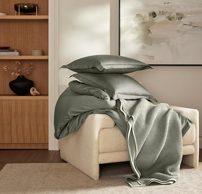 BOLL & BRANCH Signature Hemmed Duvet Set, Full/Queen, Juniper | 1 Duvet Cover, 2 Shams - Luxury 100% Organic Cotton - Buttery Soft, Hidden Closures