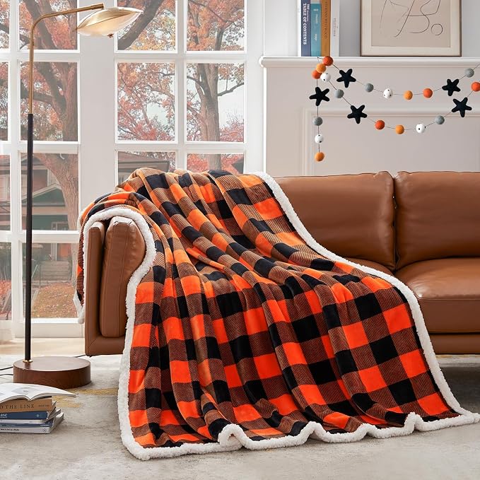 Touchat Halloween Blanket Twin Size 60" X 70"，Fall Autumn Harvest Sherpa Fuzzy Fluffy Soft Cozy Blankets, Fleece Flannel Plush Microfiber Throw for Couch Bed Sofa, Halloween Decor (Orange)