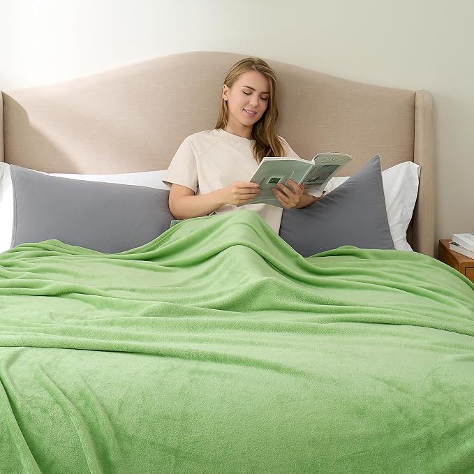 Hansleep Full Grass Green Fleece Blanket, Soft Flannel Bed Blanket | Fuzzy Cozy Blanket 84x90 Inches, Multi-use for Bed, Sofa, Couch, Travel, Camping, All Season Warm Lightweight Cover