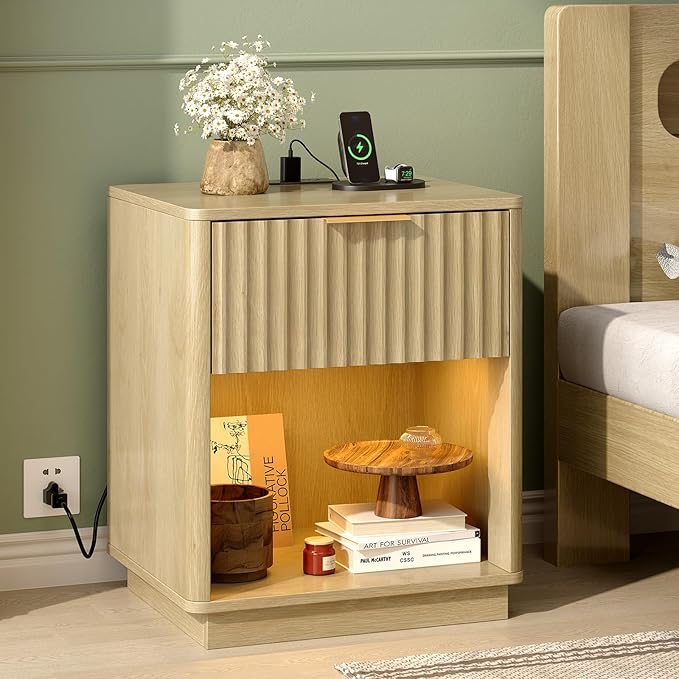 VINGLI 19"W Nightstands Set of 2 with Charging Station, LED Nightstand Fluted with Rounded Edge, Mid Century Modern Nightstand for Bedroom, Fluted Bed Side Table, Oak Night Stand, 18.9"W*15"D*22.4"H