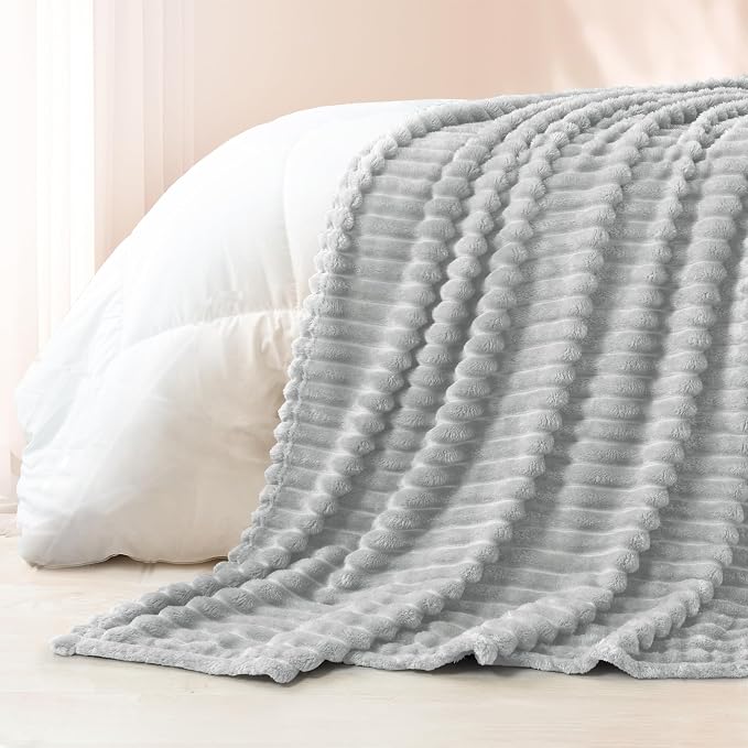 Exclusivo Mezcla Striped Fleece Throw Blanket for Couch, Sofa, Bed, 50"x60" | Soft Breathable Cozy Bed Blankets, Lightweight Plush Fluffy Fuzzy Jacquard Decorative Blankets