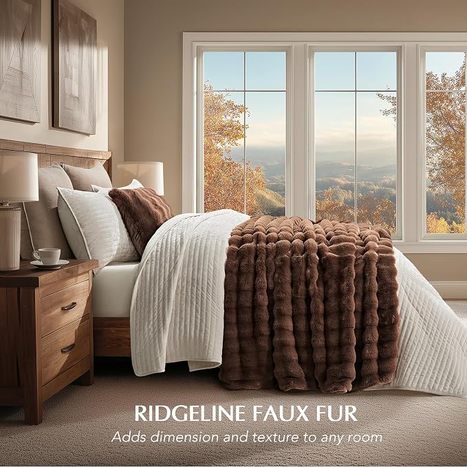 EverGrace Faux Rabbit Fur Bubble Throw Blanket, 50"x60", Chestnut | Ultra Soft, Luxury Faux Rabbit Fur Throw, Thick Warm Bubble Blanket, Cozy Fluffy Reversible, for Bed, Couch, Chair, Sofa
