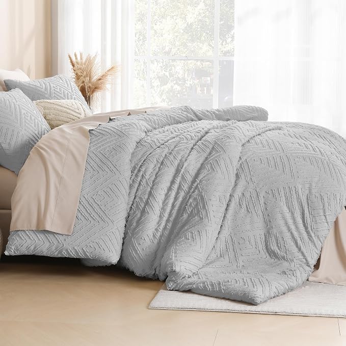 Litanika Queen Size Comforter Set, 3 Pieces Tufted Boho Bedding Set | Light Grey Farmhouse Shabby Chic Vintage Bohemian Textured Aesthetic Soft Fluffy Lightweight Breathable All Season Bed Set