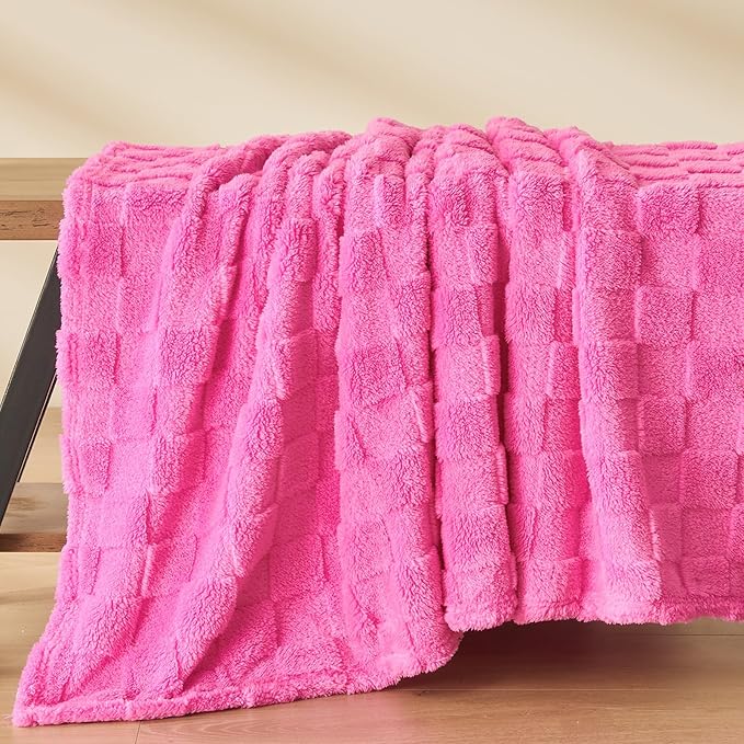 NEWCOSPLAY 3D Checkered Flannel Twin Blanket, Hot Pink Checkered, 60"x80" | Super Soft Cute Lightweight Decorative Premium Silky Fleece Blanket for Couch Sofa Bed, Gift for Women Men, All Season Use