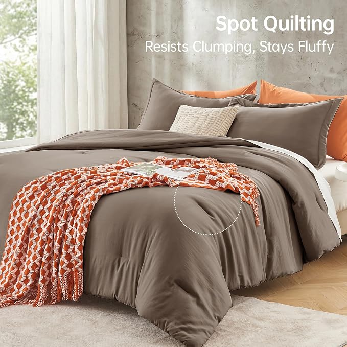 Oversized Queen Comforter Sets, All Season Ultra Soft Down Alternative Bedding - 3 Piece Lightweight Bed Set Includes 1 Comforter (98"*98") and 2 Pillow Shams (20"x26"), Brown