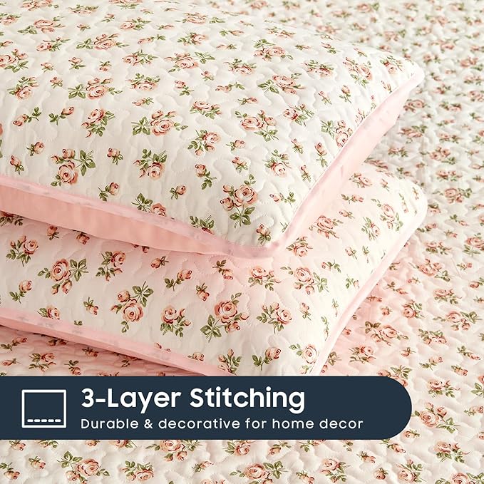 Wake In Cloud - Floral Quilt Set, Coquette Cottagecore Shabby Chic Flower Pattern for Women Teen Girls, Reversible Lightweight Bedspread Coverlet, 3 Pieces, Peach Blush, Queen/Full Size