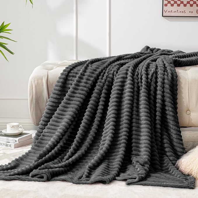 BEDELITE 3D Ribbed Charcoal Grey Fleece Twin Blanket for Couch, 60x80 Inch | Soft Warm Fluffy Blanket for Bed Sofa College Dorm Room Decor, Luxury Cozy Plush Birthday Gifts for Women Girls, Lightweight