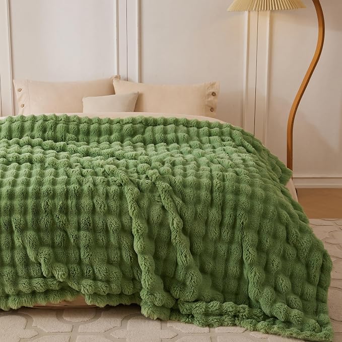 COOVA Faux Fur Throw Blanket for Couch, Cozy Soft and Fuzzy Plush Rabbit Fur Bubble Blanket for Sofa Bedroom Living Room, 60x80 Inches Light Green
