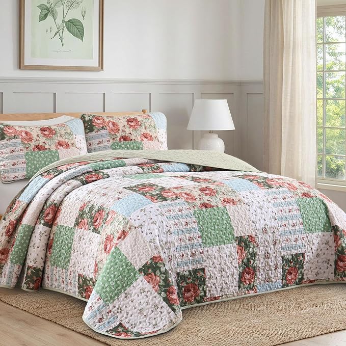 Anibedding Floral Patchwork Quilt Set Queen Size, Red Green Plaid Bedspread | Rustic Floral Boho Coverlet Set, Soft Lightweight Farmhouse Quilt Bedding Set 3 Pieces for All Season, 96''x90''
