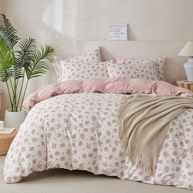 Queen Comforter Set Flowers Soft 3 Pieces Chic Crinkle Gauze Fabric Garden Style Floral Print Botanical Comforter for All Seasons Luxury Warmth Comfy Breathable with 2 Pillowcases