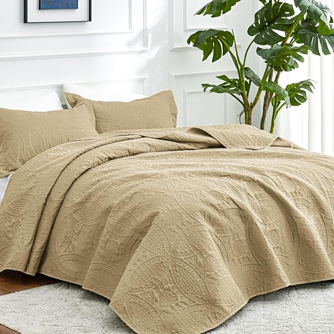 Love's cabin Quilts for Full Bed Camel Bedspreads Bedding Set - Lightweight Bedspread Comforter - Coin Pattern Bedding Coverlet for All Season - 3 Pieces (1 Quilt, 2 Pillow Shams)