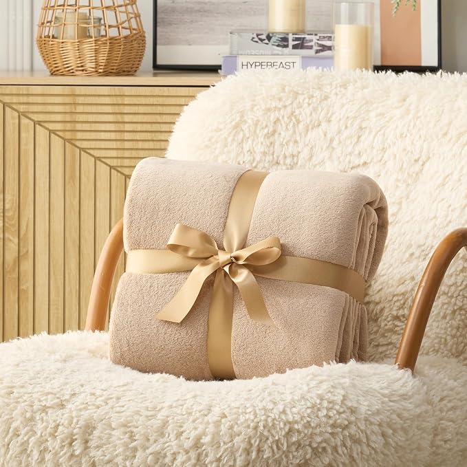 Hansleep King Light Camel Fleece Blanket, Soft Flannel Bed Blanket | Fuzzy Cozy Blanket 90x108 Inches, Multi-use for Bed, Sofa, Couch, Travel, Camping, All Season Warm Lightweight Cover